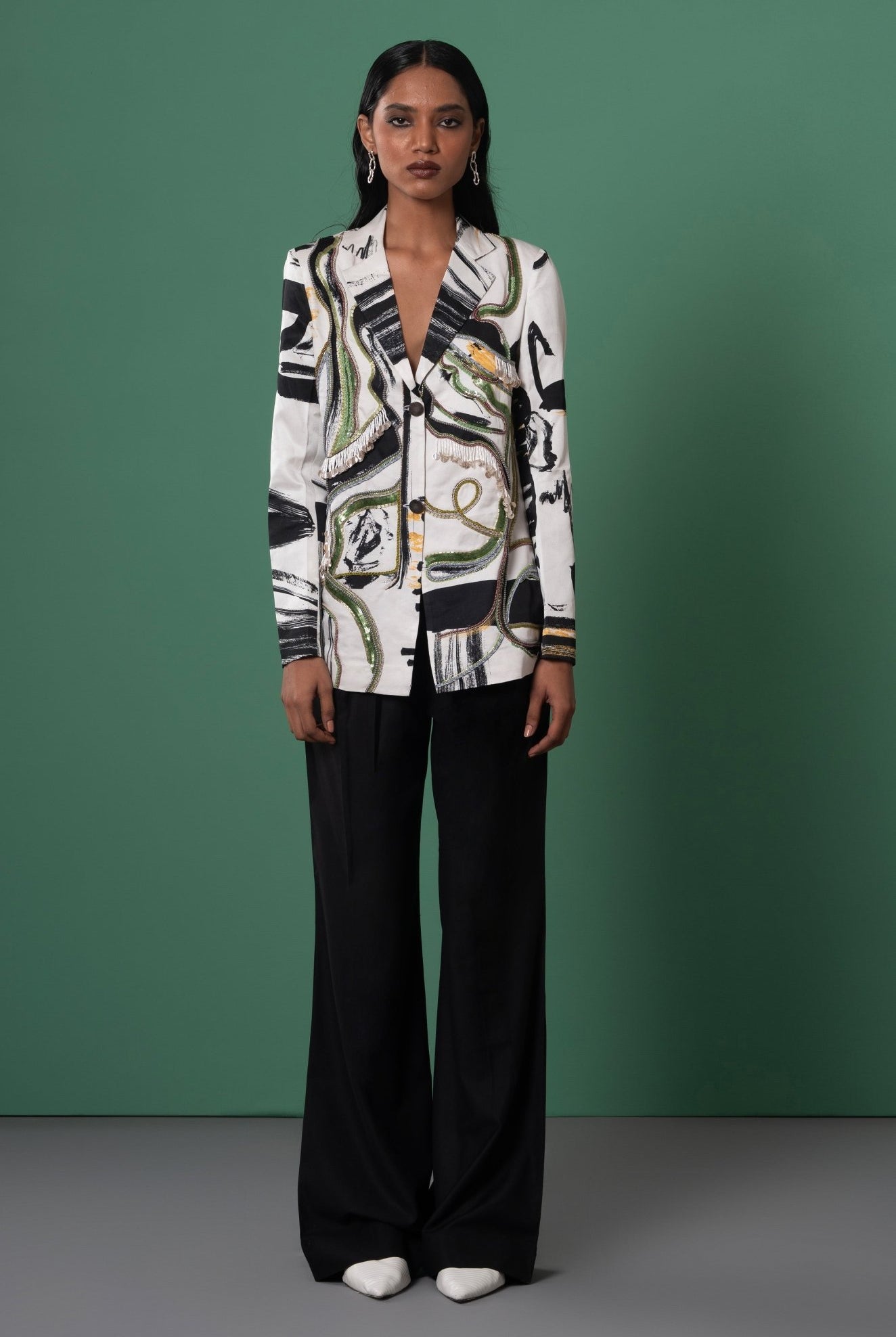 Beru Embroidered Blazer - CiceroniBlazersAdvait