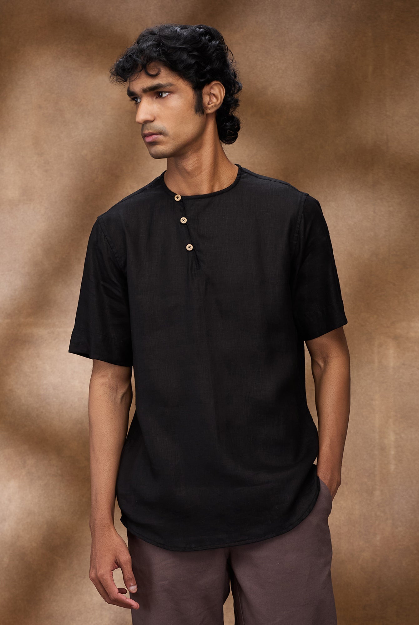 Bhrata 100% Linen T-Shirt - CiceroniT-Shirtbhrāta