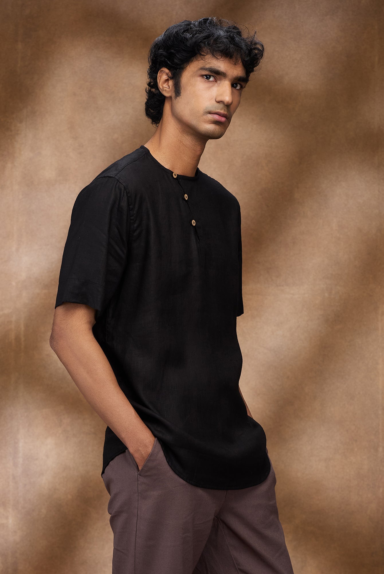 Bhrata 100% Linen T-Shirt - CiceroniT-Shirtbhrāta