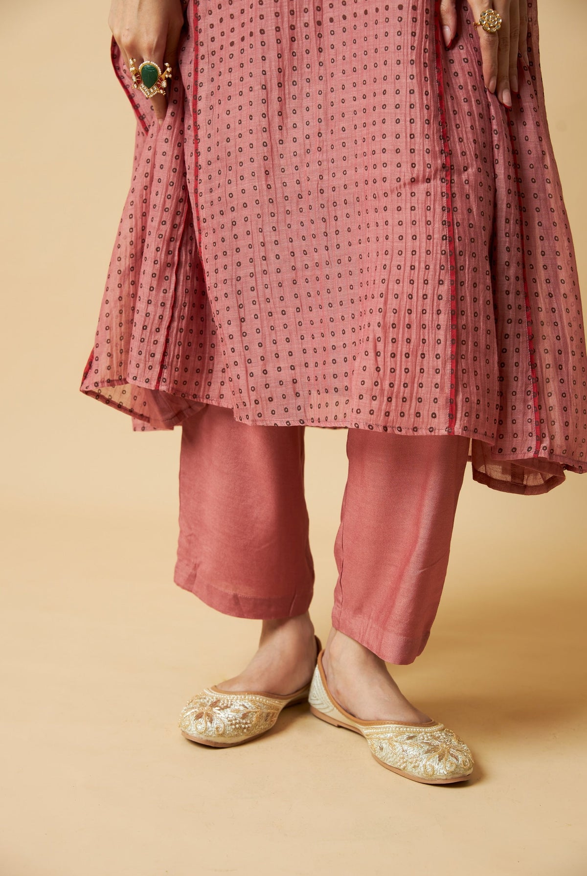Bijli Begum Embroidered Kurta Set- Set of 3 - CiceroniKurta Set, Festive WearPants and Pajamas