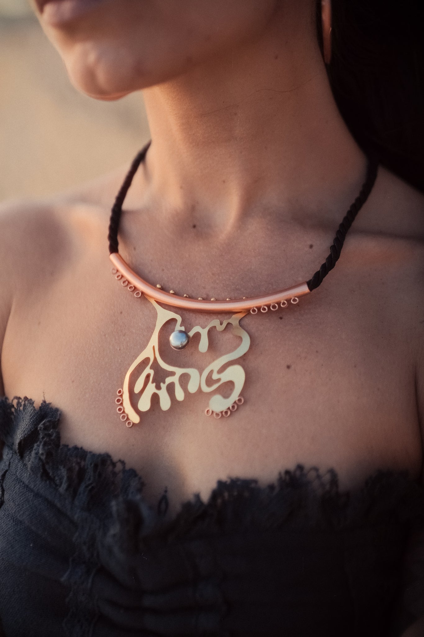 Bioluminescence Neckpiece - CiceroniNeckpiecePiku