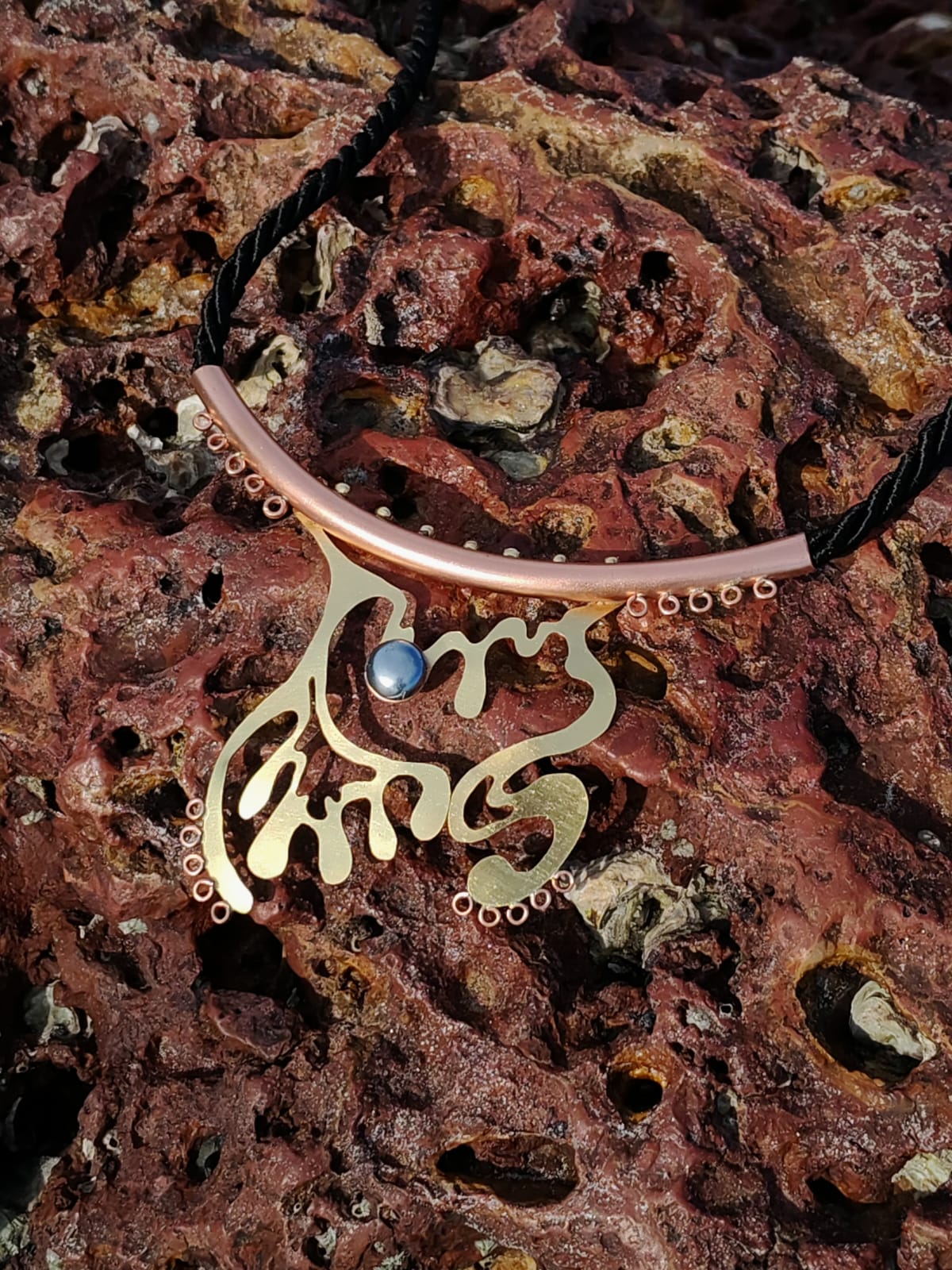 Bioluminescence Neckpiece - CiceroniNeckpiecePiku