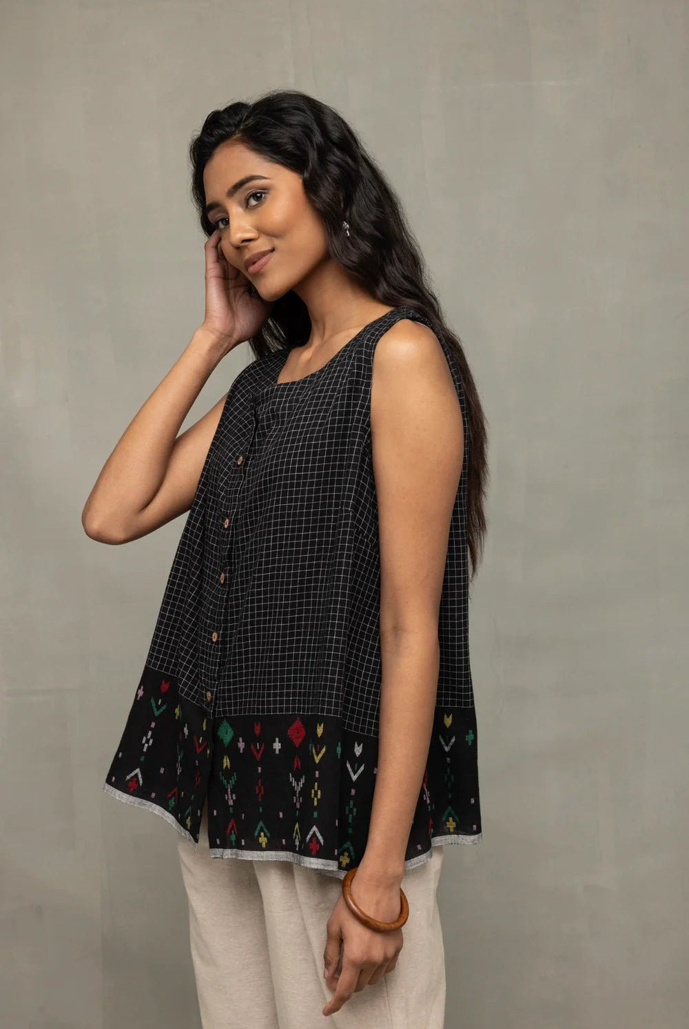 Black Checks Jamdani Top - CiceroniTopsSutra Art of Clothing