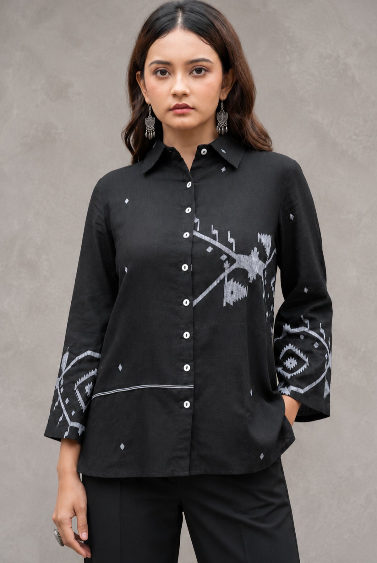 Black Eclipse Jamdani Cotton Shirt - CiceroniWomen ShirtsSutra Art of Clothing