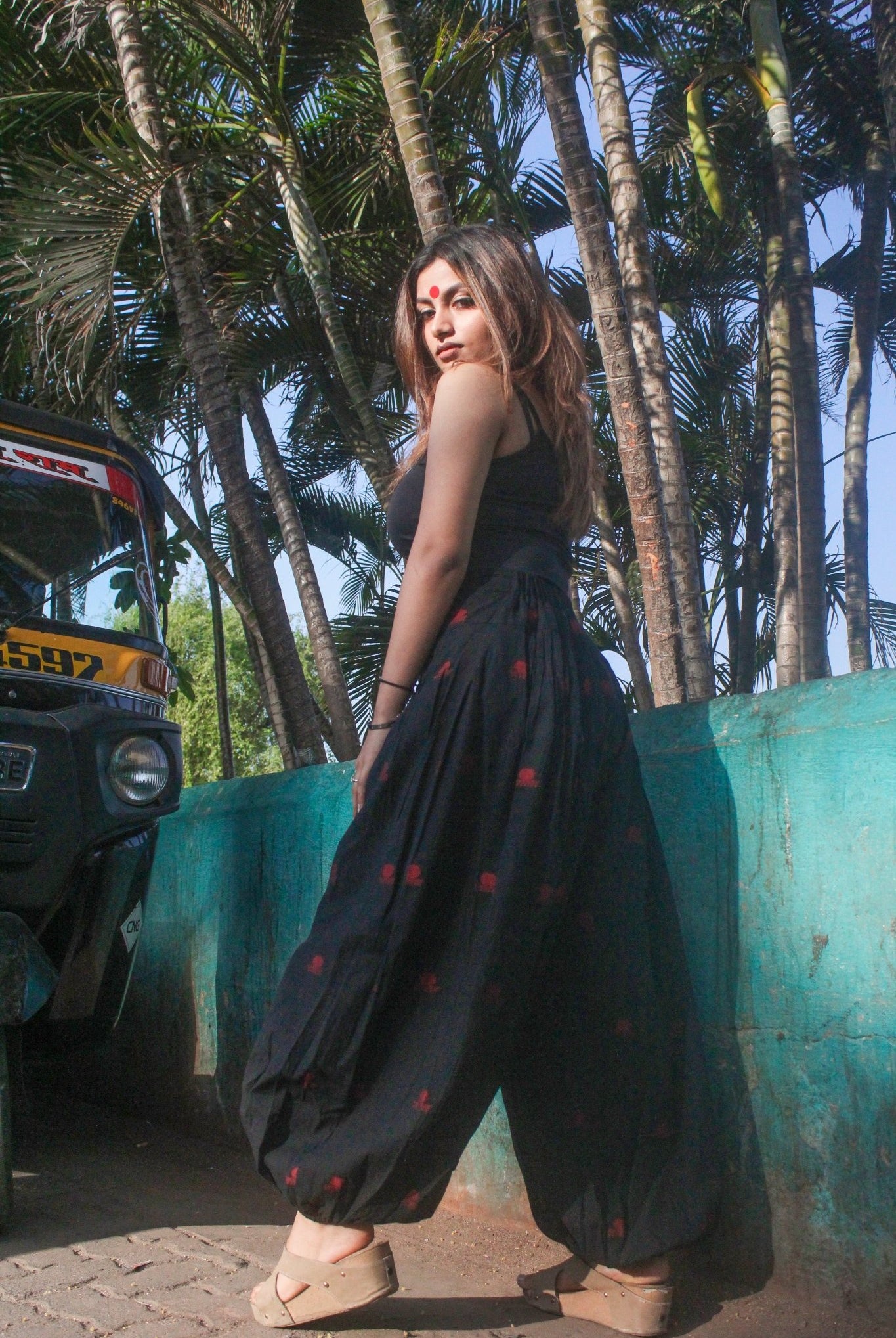 Black Flared Harem Pant in Jamdani - CiceroniPantsPrathaa