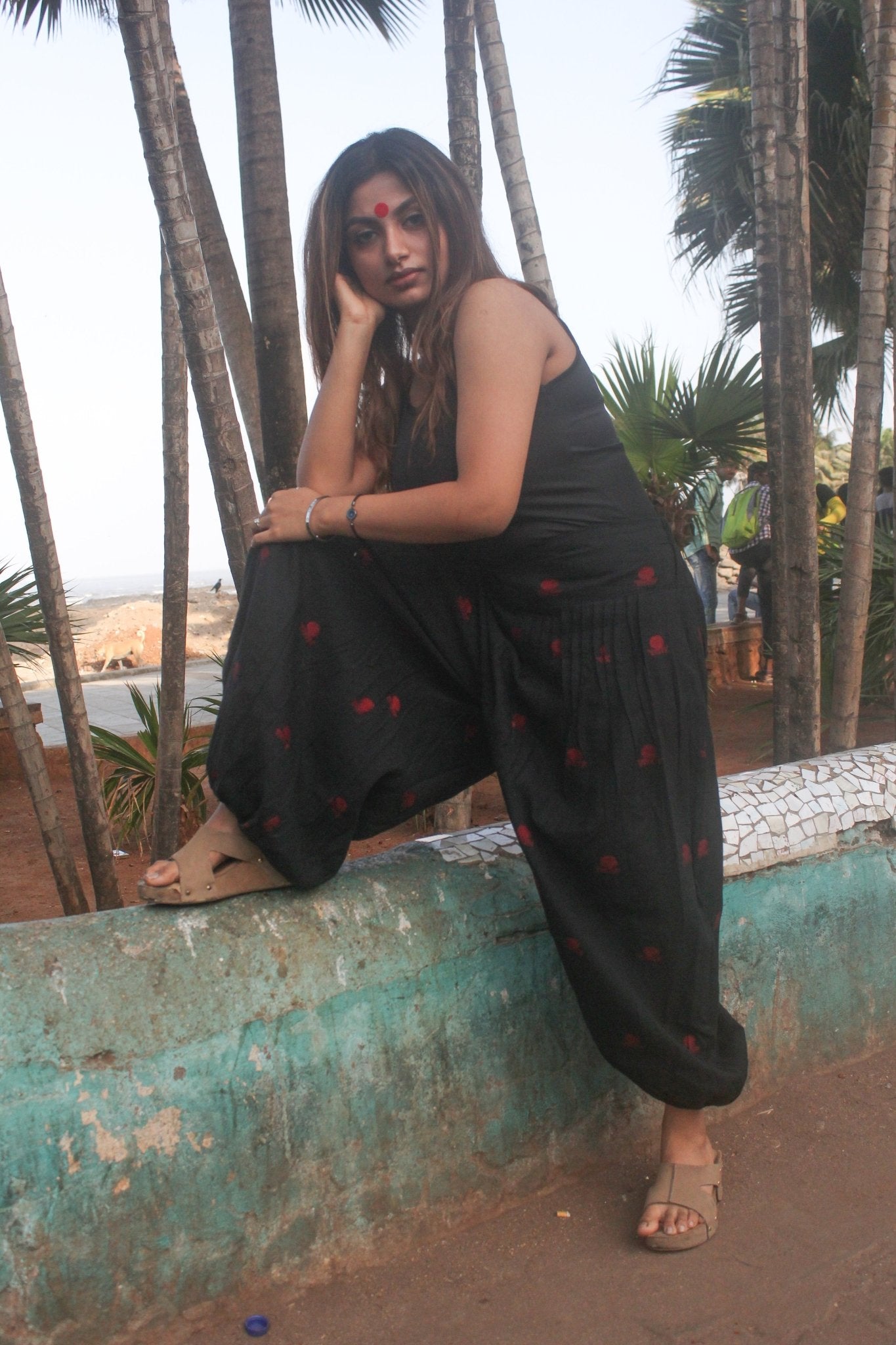 Black Flared Harem Pant in Jamdani - CiceroniPantsPrathaa