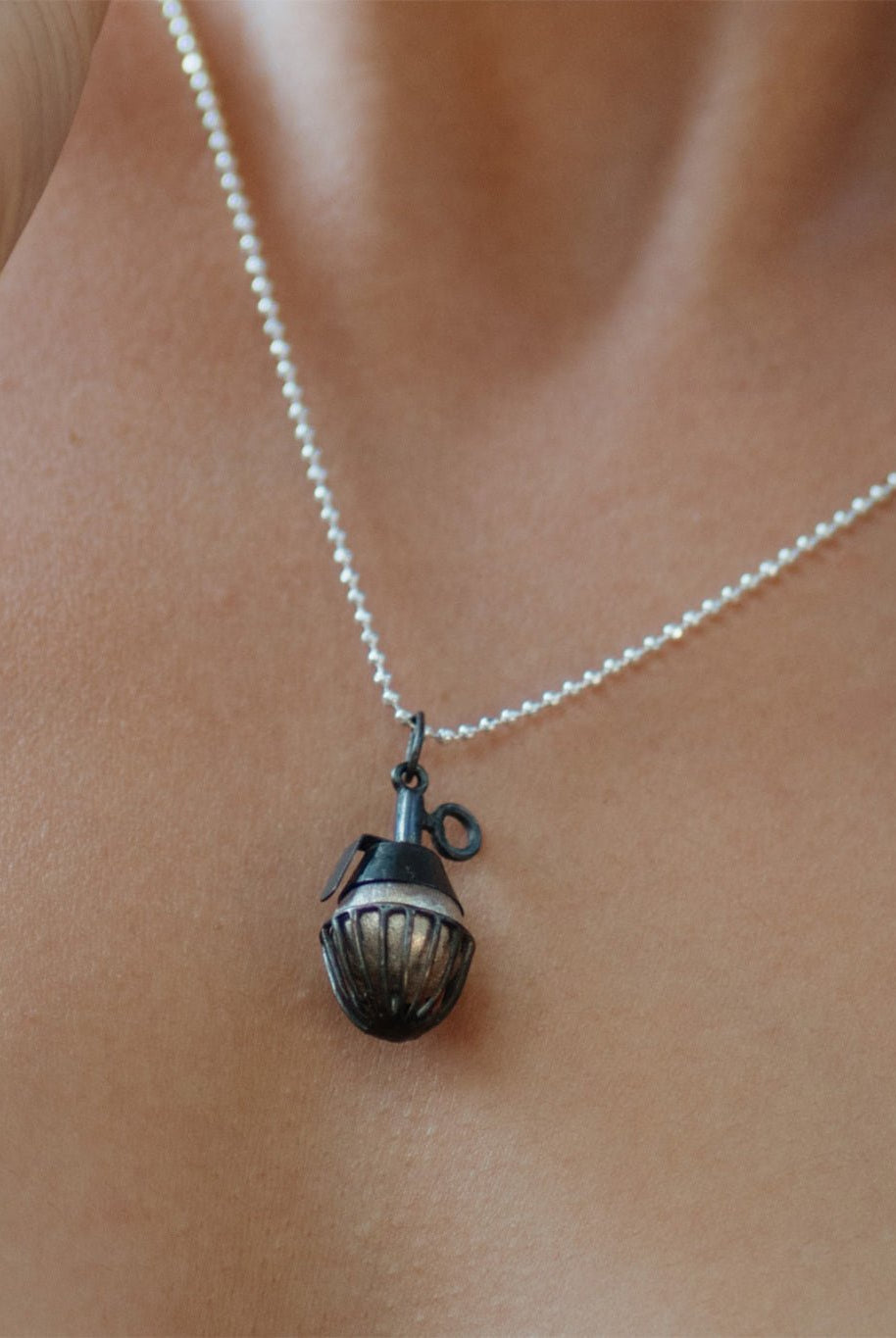 Black Grenade - CiceroniNeckpieceBaka