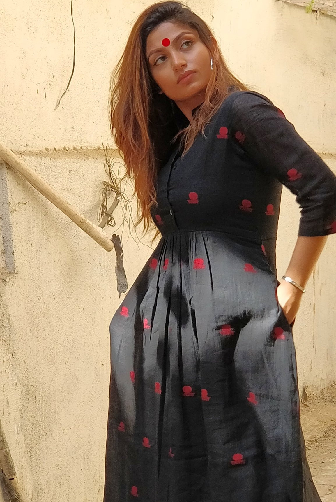 Black Mandarin Collared Midi Dress in Jamdani - CiceroniDressesPrathaa