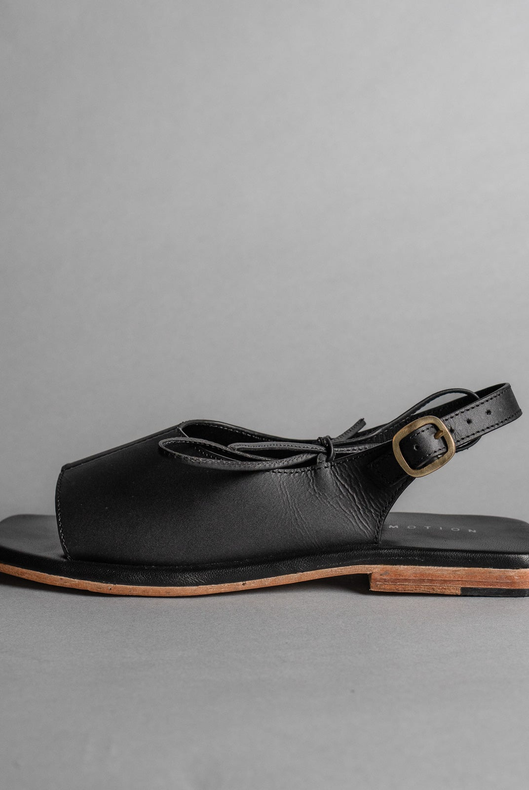 Black Mio Sandals - Women - CiceroniSandalsSlomotion