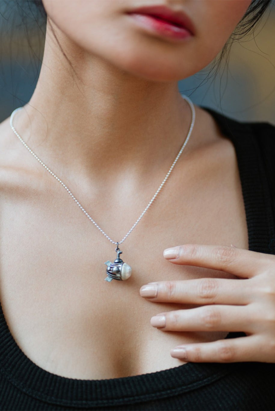 Black Submarine - CiceroniNeckpieceBaka