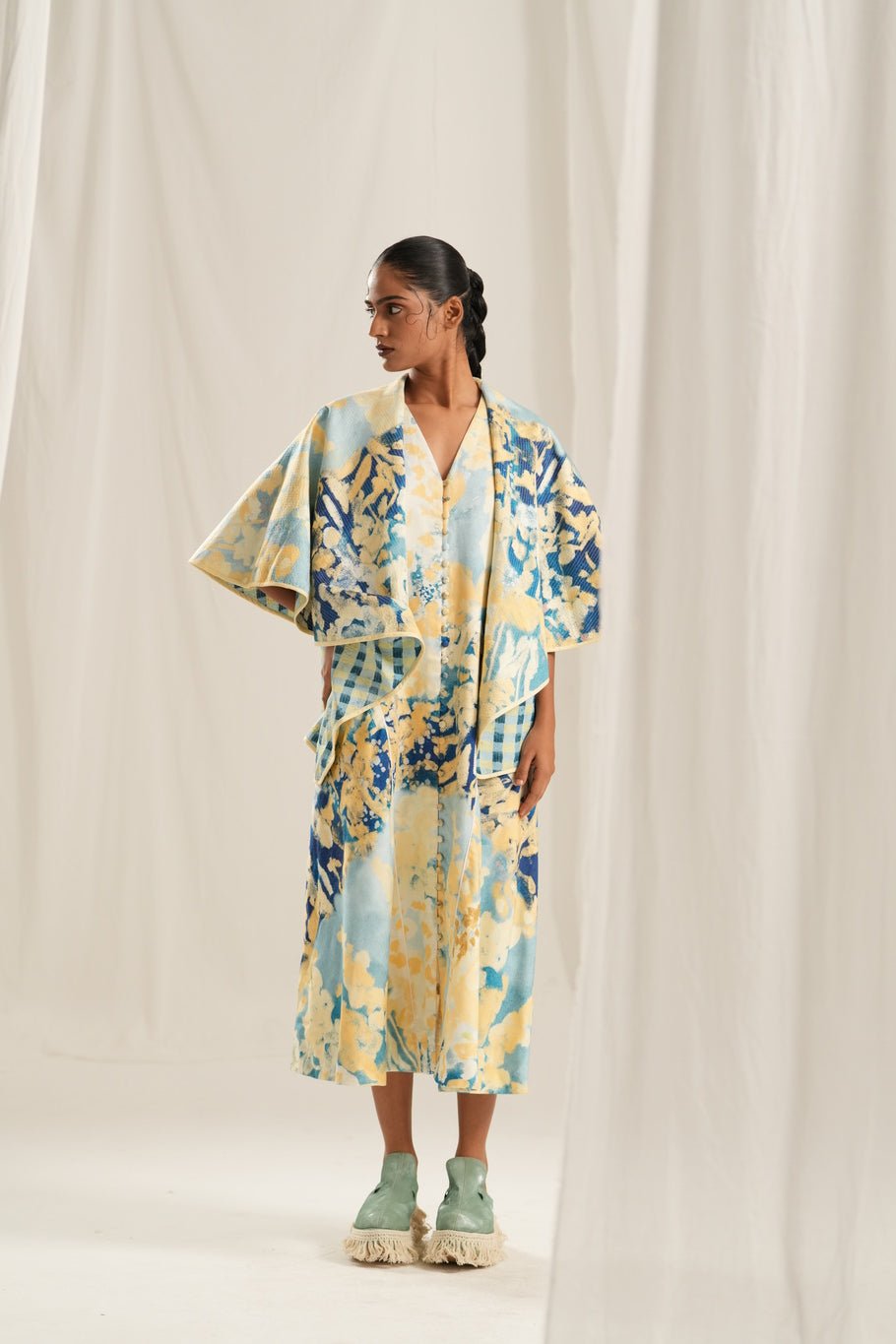 Blue Floral Reversible Cape - CiceroniJacketsTil