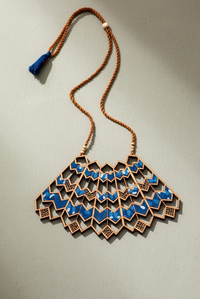 Blue Wave Pattern Kalamkari Necklace - CiceroniNecklaceWhe by Abira