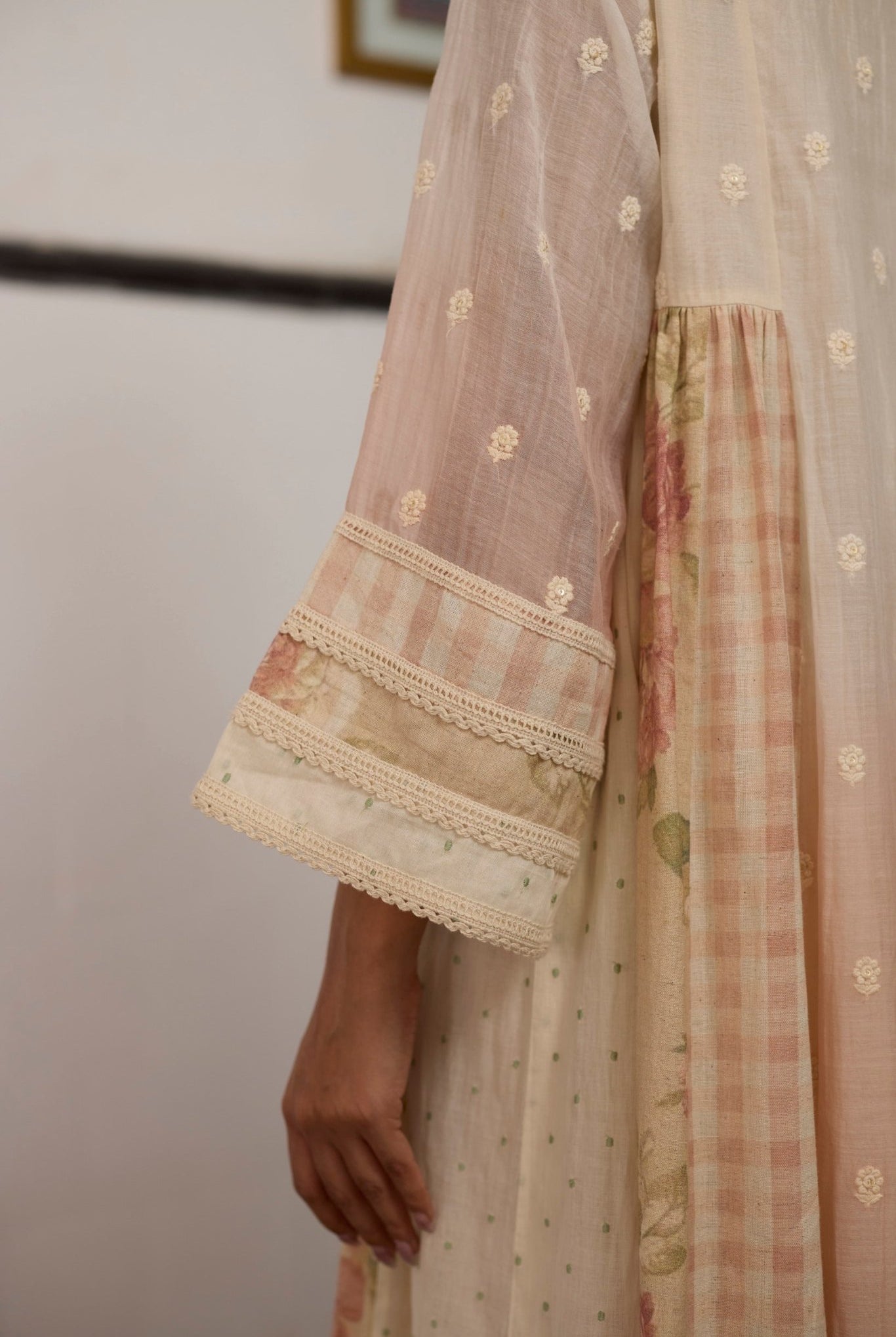 Bokashi Kurta - Off white and Peach - CiceroniKurta, Everyday WearKhyati Rughani