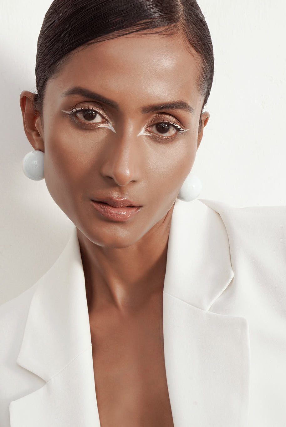 Bubble Studs - White - CiceroniEarringsEquiivalence