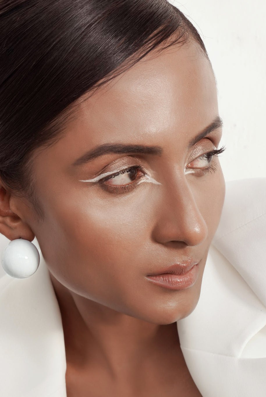 Bubble Studs - White - CiceroniEarringsEquiivalence