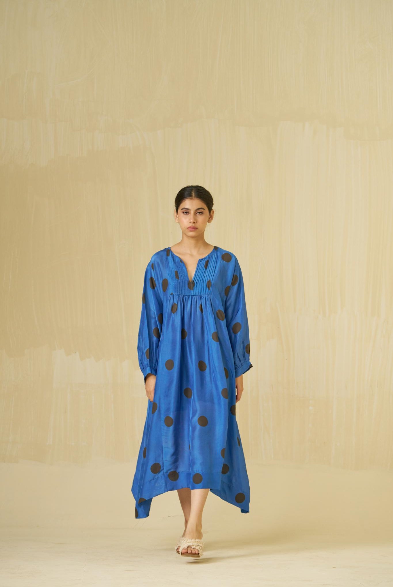 Button Dress - CiceroniDressesStoique