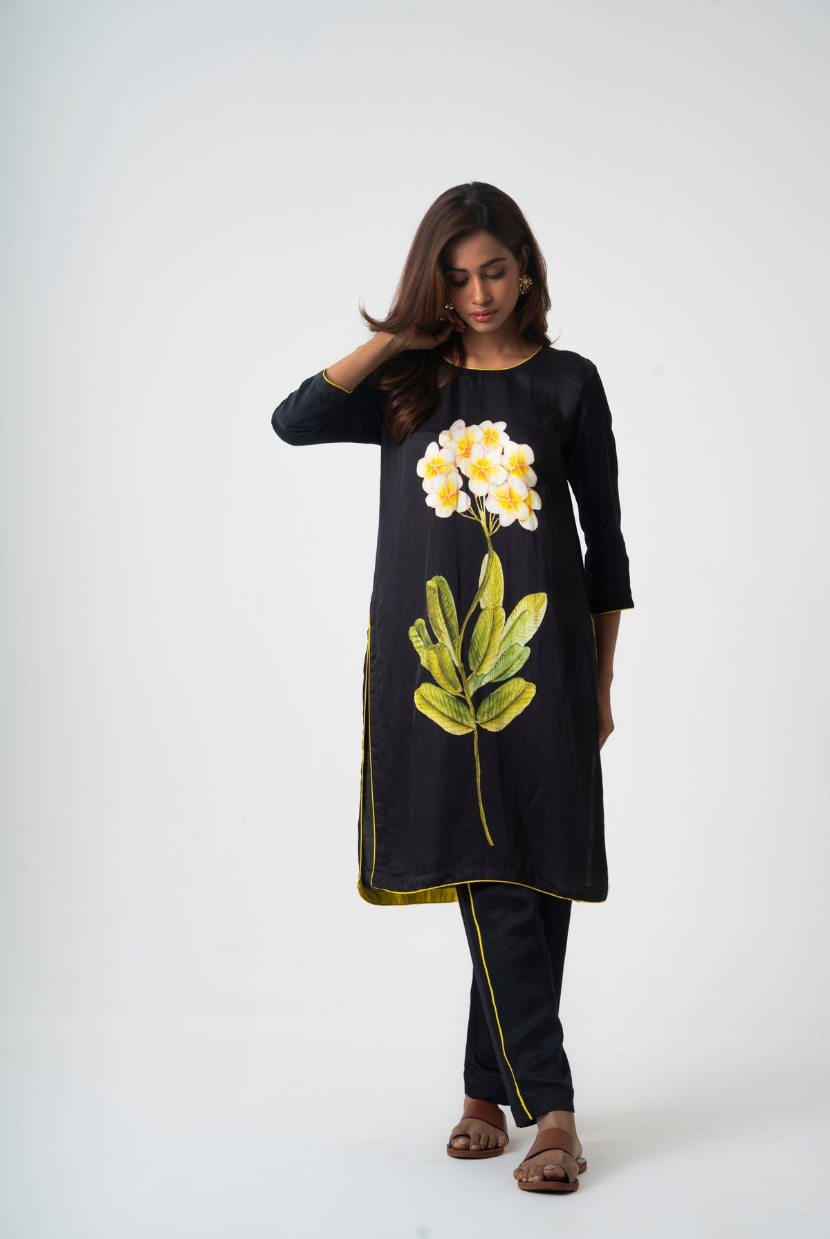 Chafa Bloom Black Set - CiceroniKurta Set, Everyday WearPrachi Kamat