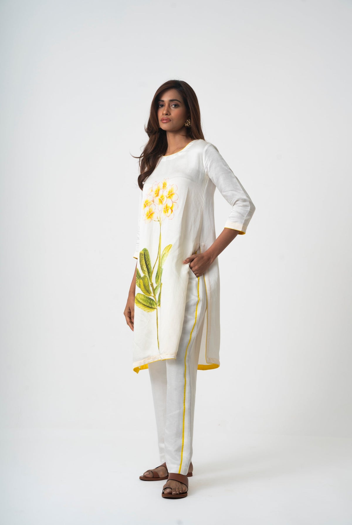 Chafa Bloom Ivory Set - CiceroniKurta Set, Everyday WearPrachi Kamat