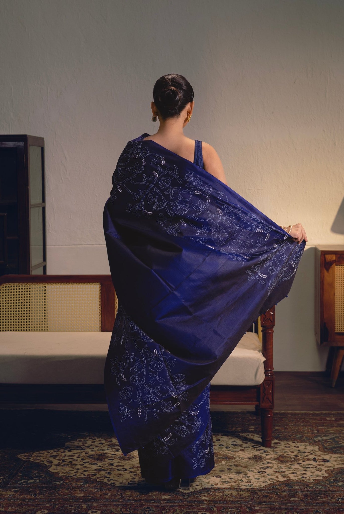 Chaiti - Navy - CiceroniSareeIra