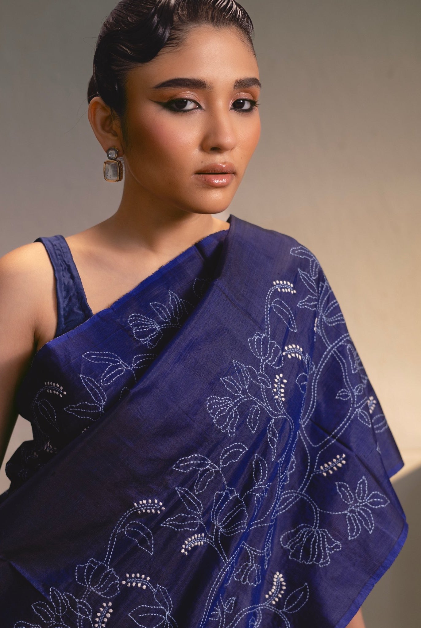 Chaiti - Navy - CiceroniSareeIra