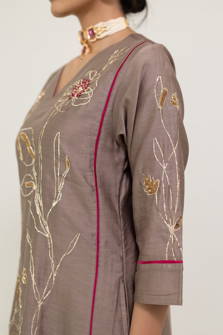 Chhayaa Embroidered Kurta Set with Dupatta - CiceroniKurta Set, Festive WearSilai Studio