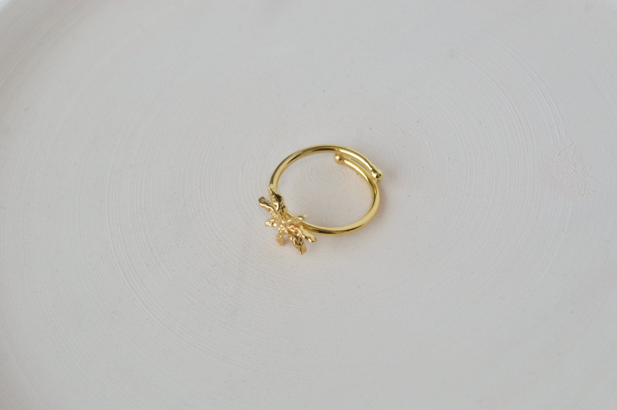 Cinnamon Star Ring - CiceroniRingsThe Loom Art