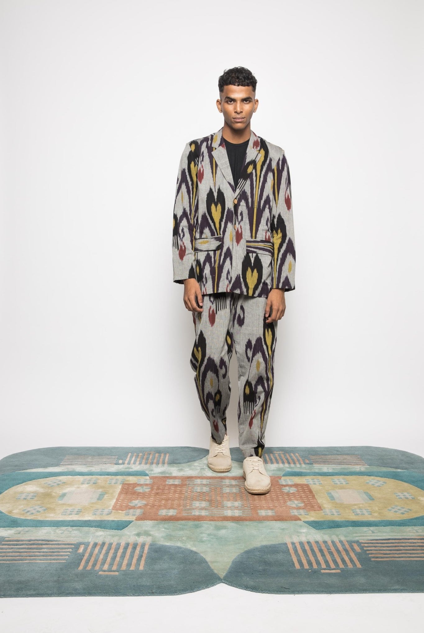 Classic Ikat Blazer - CiceroniBlazersAnushé Pirani