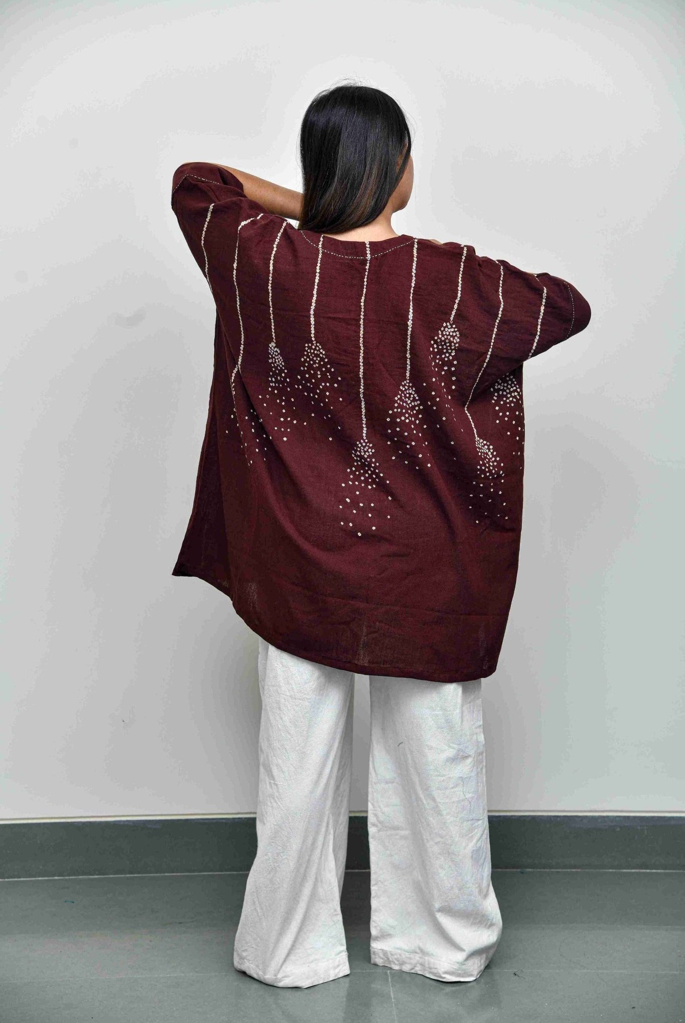 Cocoa Distorted Line Top - CiceroniTopsYD Aashiya
