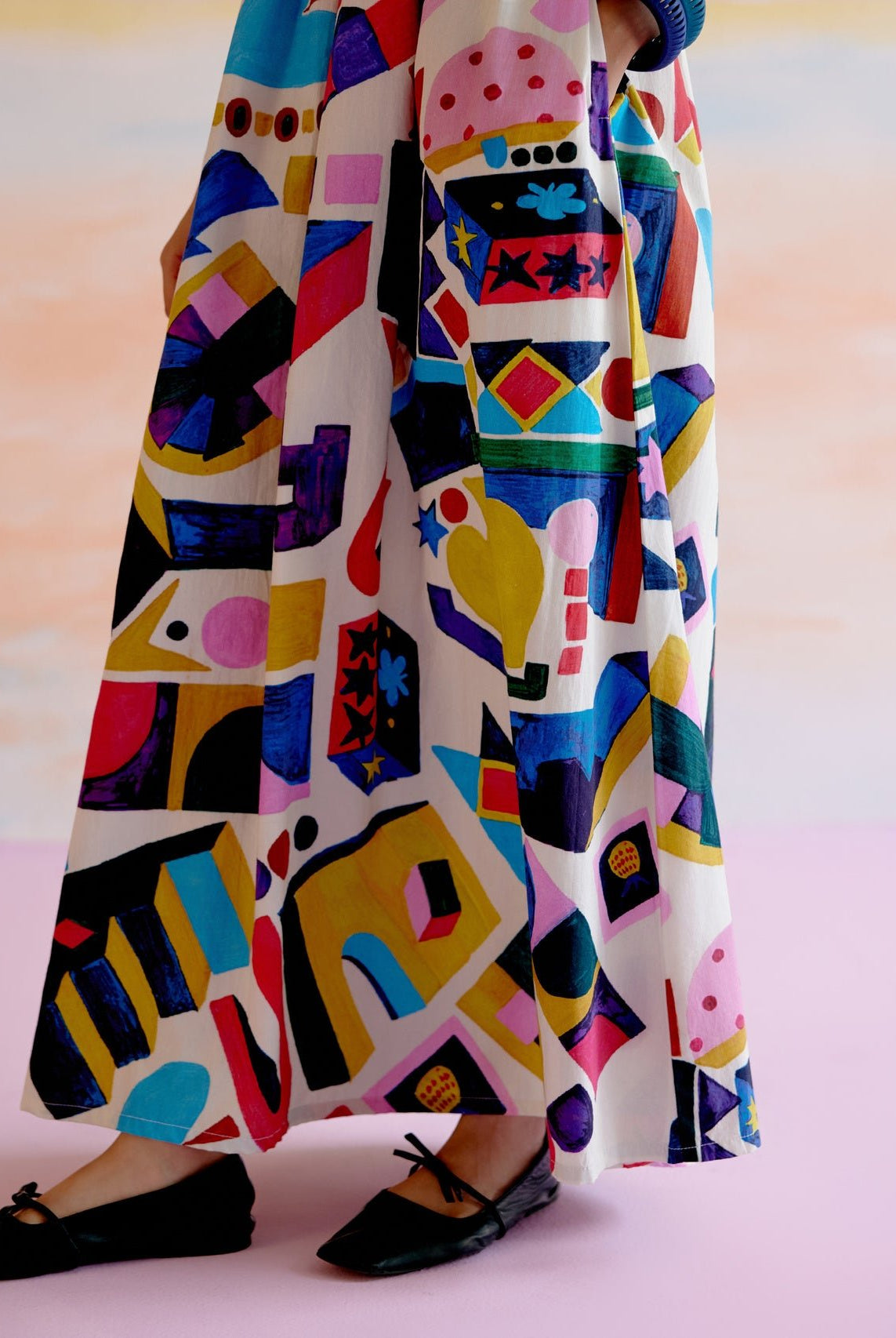 Como Maxi Dress in Arcade Print - CiceroniDressesHappi Space