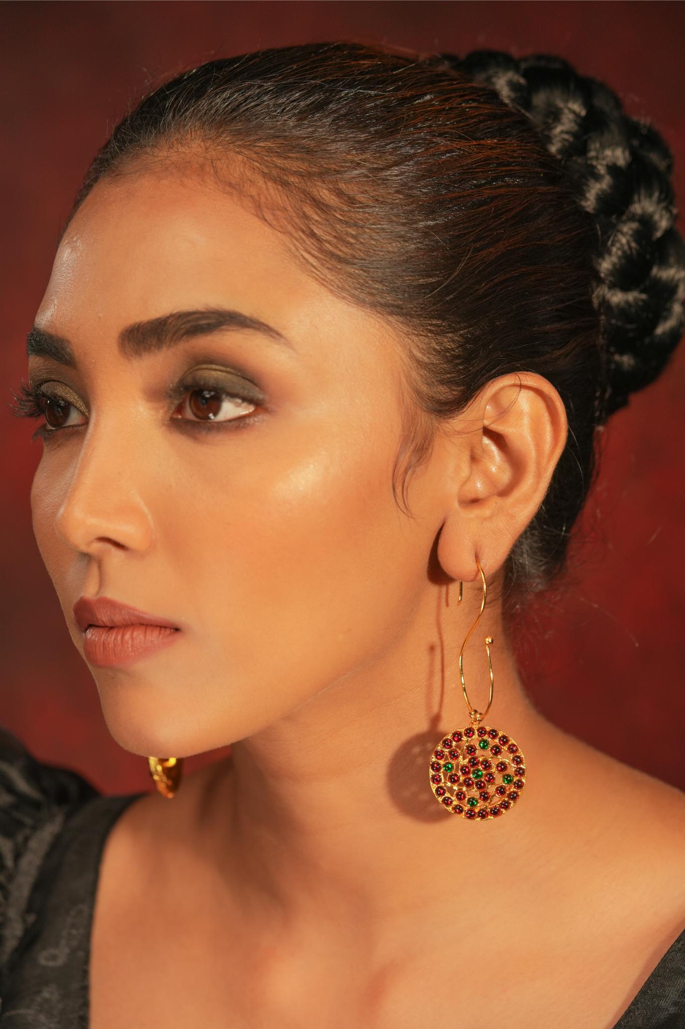 Contemporary Earring with S-hook and Round Motif - CiceroniEarringsAarika