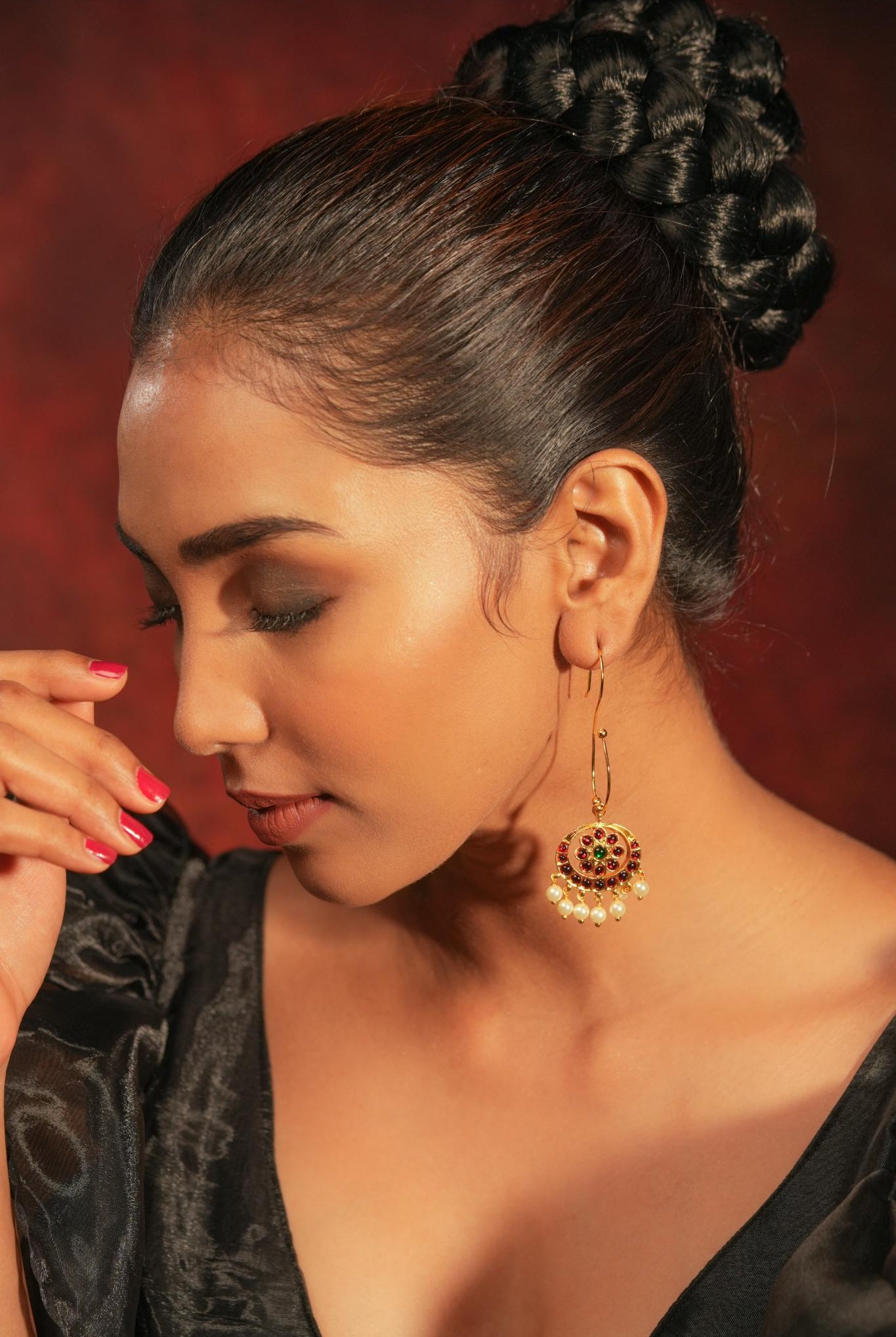 Contemporary Earrings with S-hook and Pearl Motif - CiceroniEarringsAarika