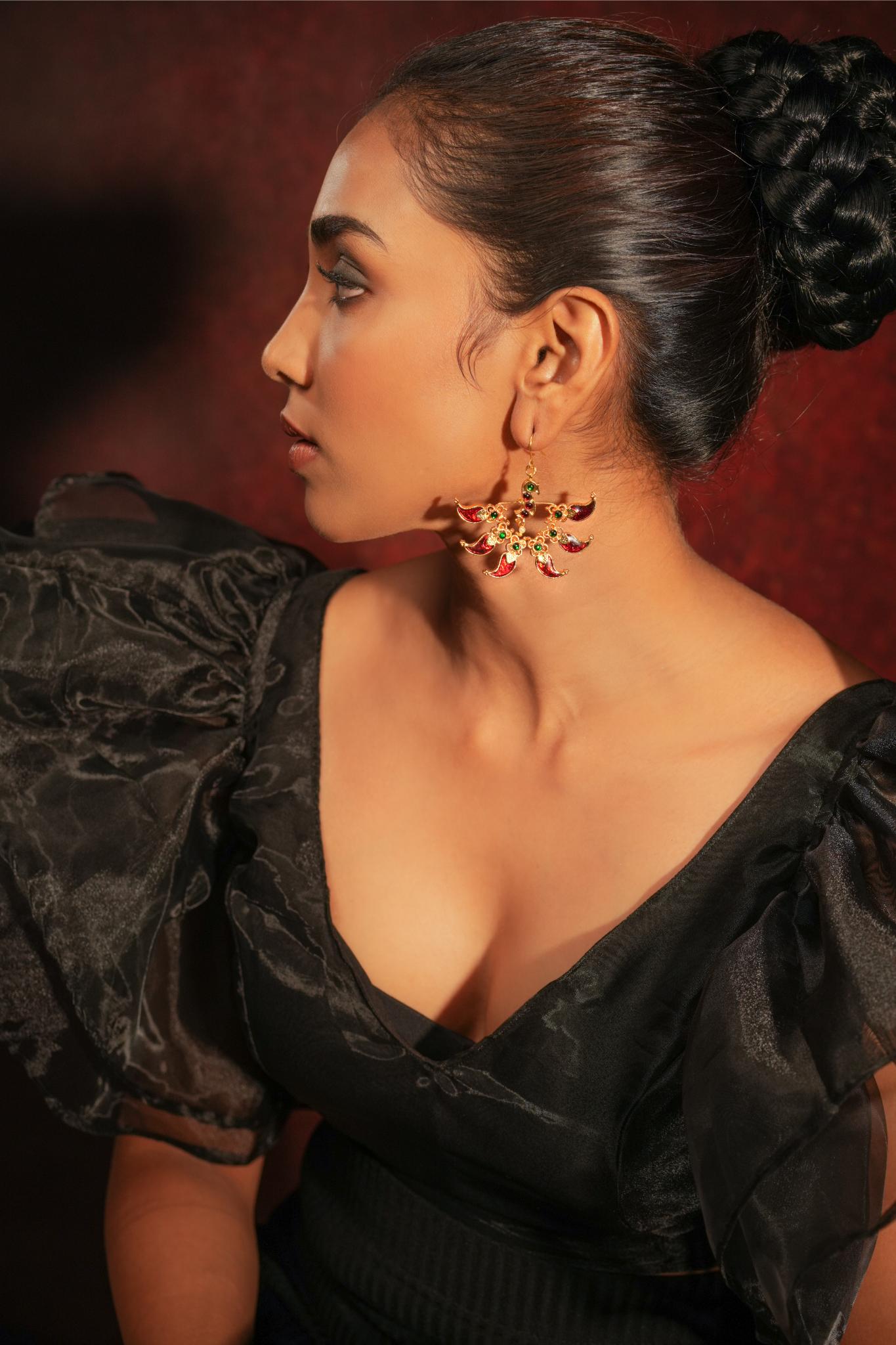 Contemporary Maanga Earring - CiceroniEarringsAarika