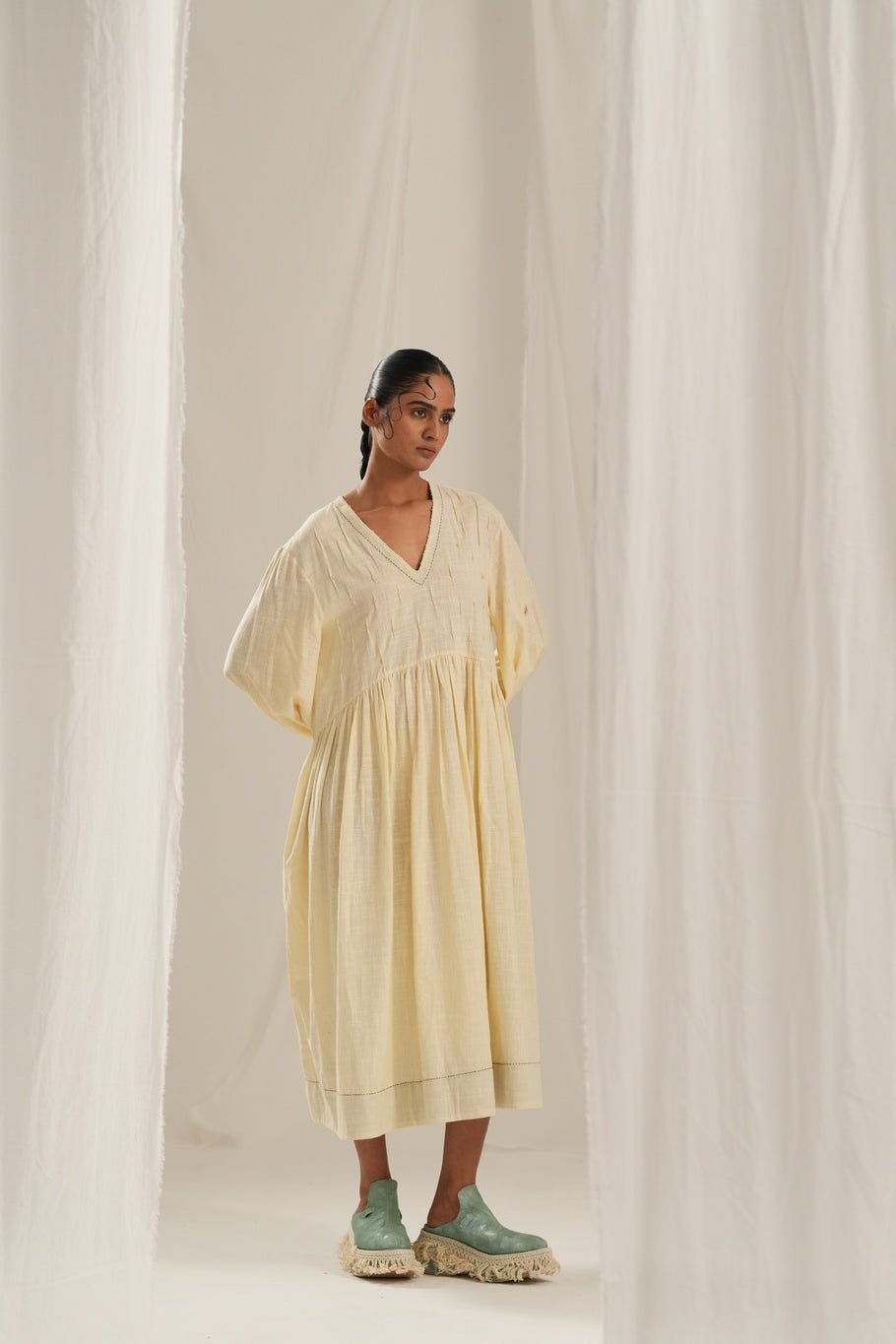 Cream Texture Dress - CiceroniDressesTil