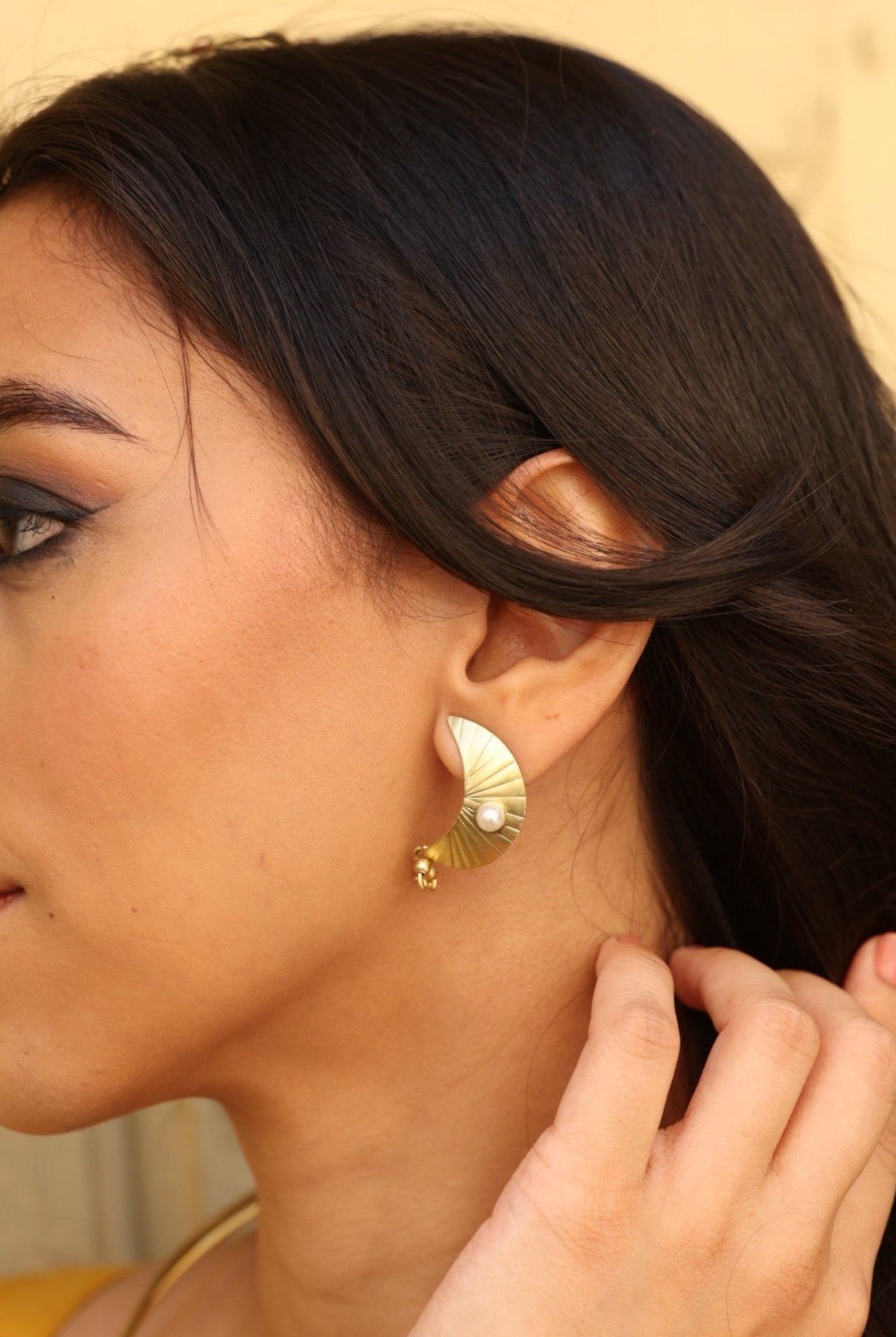 Crescent Earring - CiceroniEarringsBy Nirjari