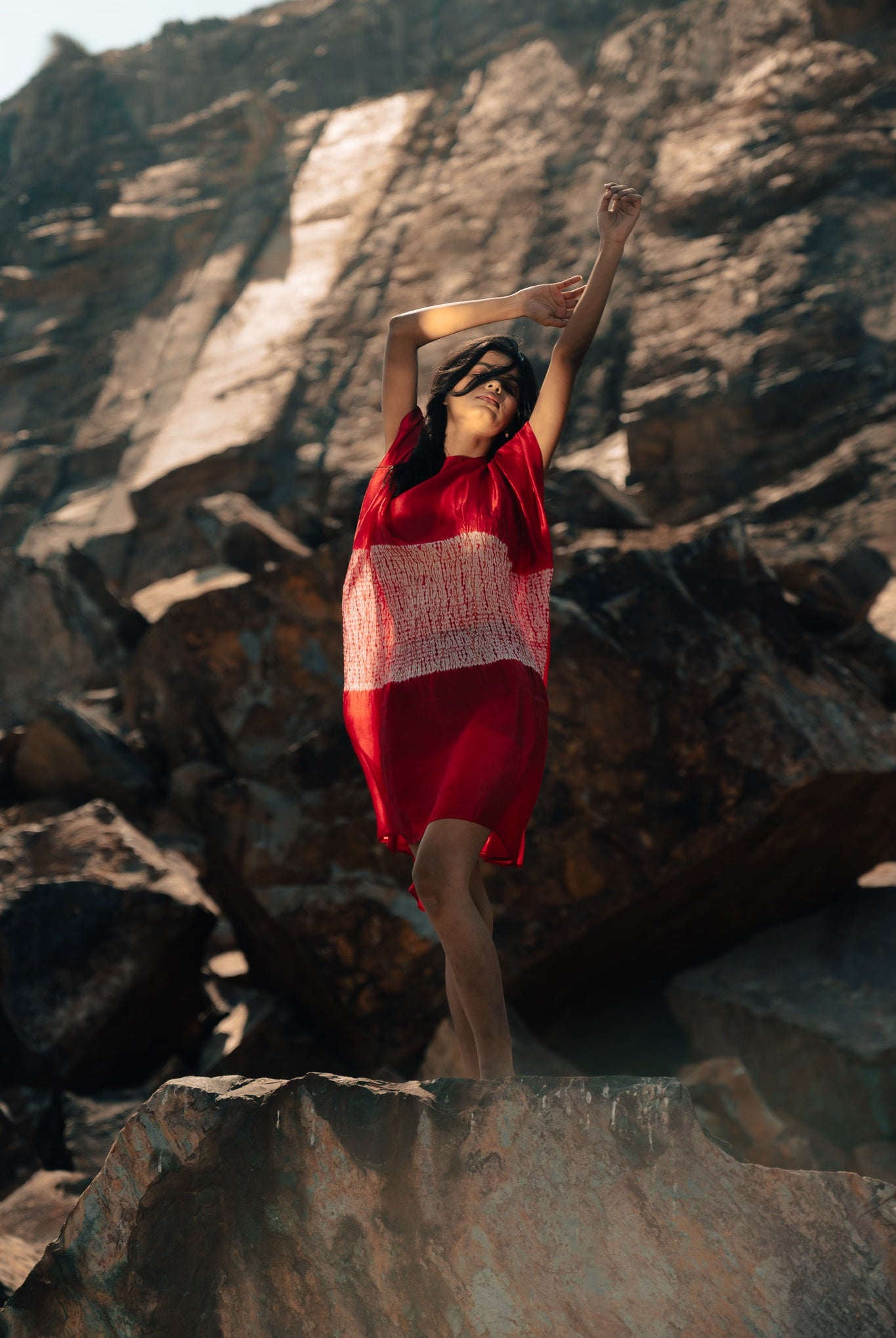Crimson Firdaus Patina Kaftan - CiceroniKaftanAnam Husain