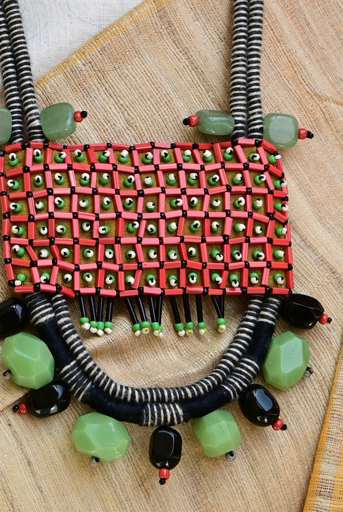 Crimson Grid Neckpiece - CiceroniNeckpieceBandish