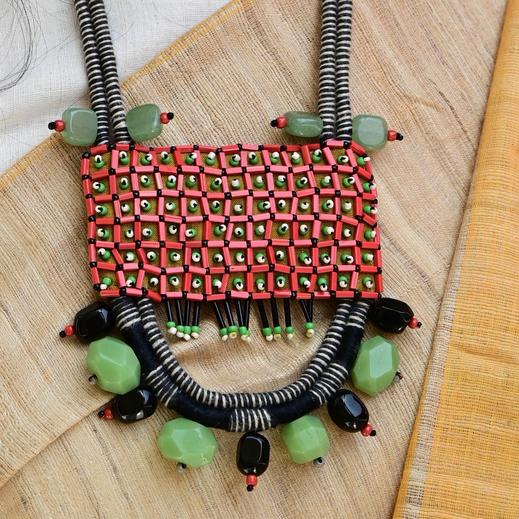 Crimson Grid Neckpiece - CiceroniNeckpieceBandish