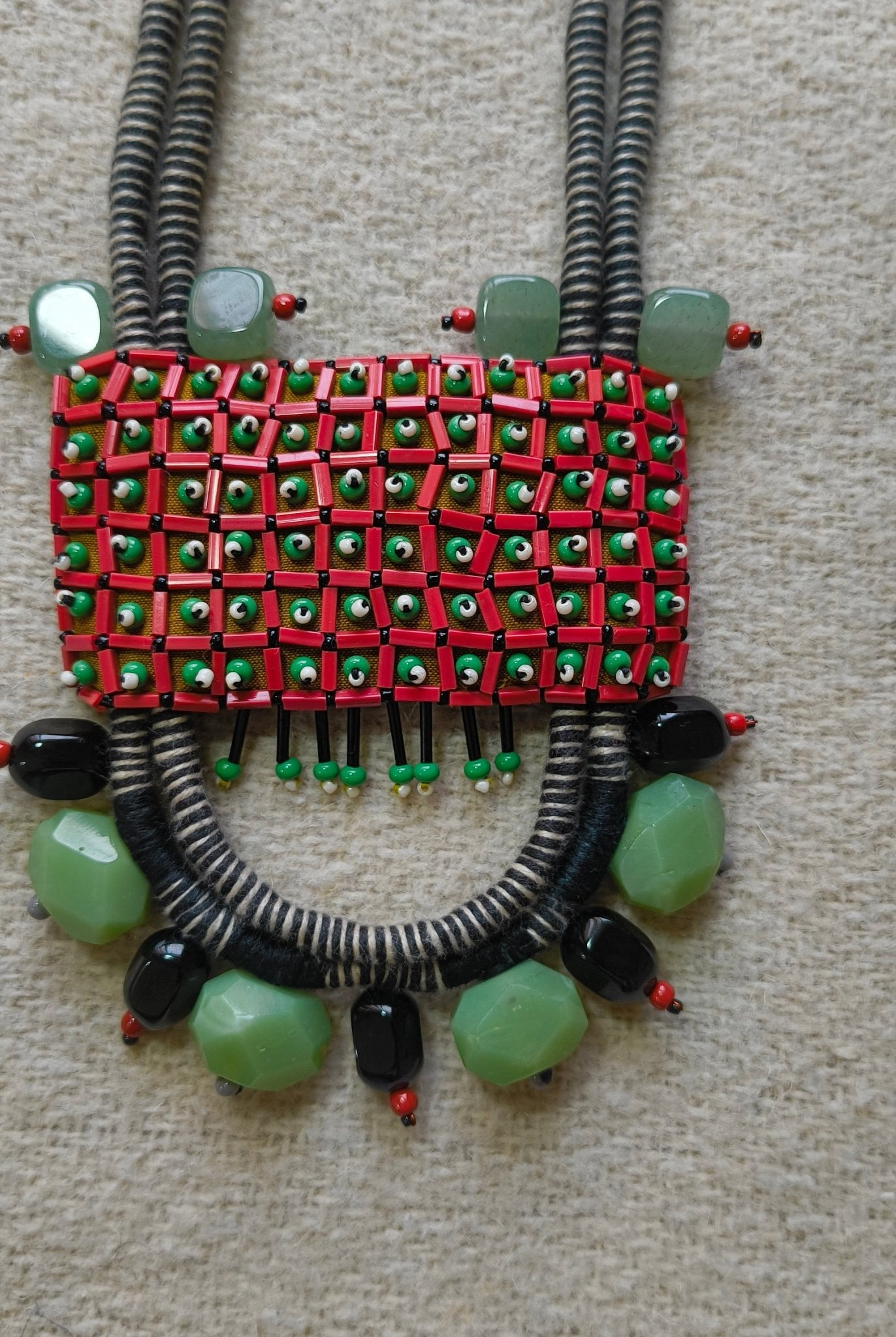 Crimson Grid Neckpiece - CiceroniNeckpieceBandish