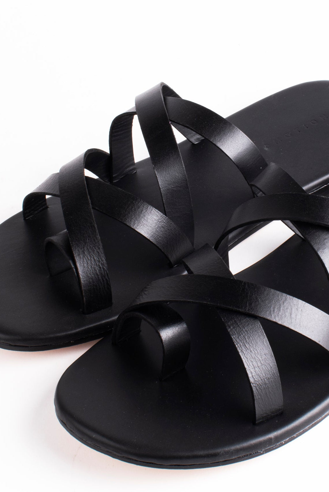 CrissCross Men's Chappals - CiceroniFlatsSlomotion