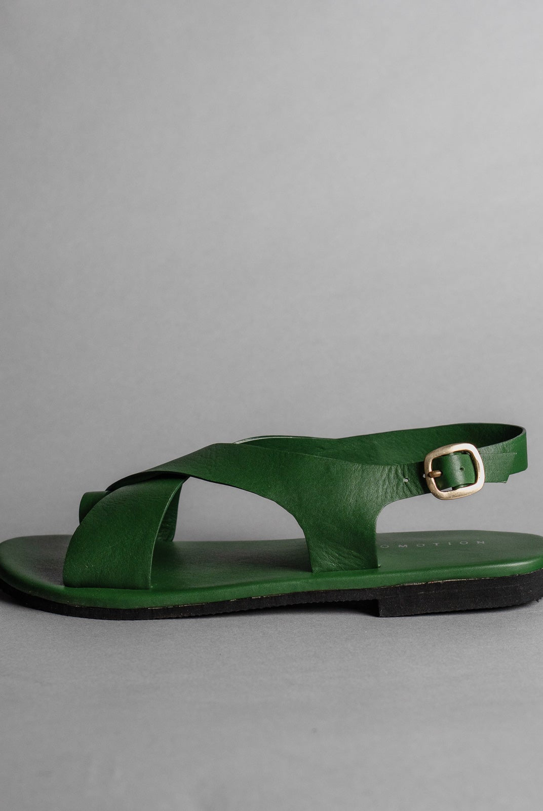 Crossover Strap Leather Women's Sandals - Green - CiceroniSandalsSlomotion