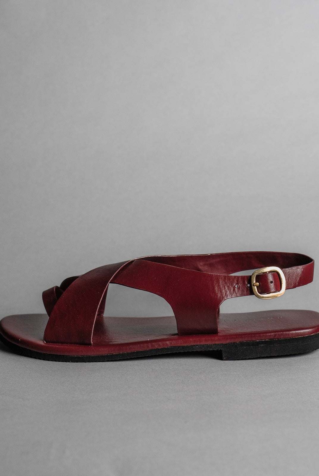 Crossover Strap Leather Women's Sandals - Wine - CiceroniSandalsSlomotion