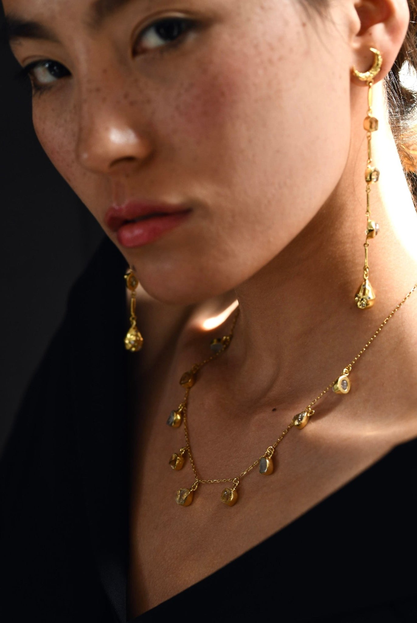 Crystal Coated Delicate Chain Necklace - CiceroniNeckpieceThe Loom Art