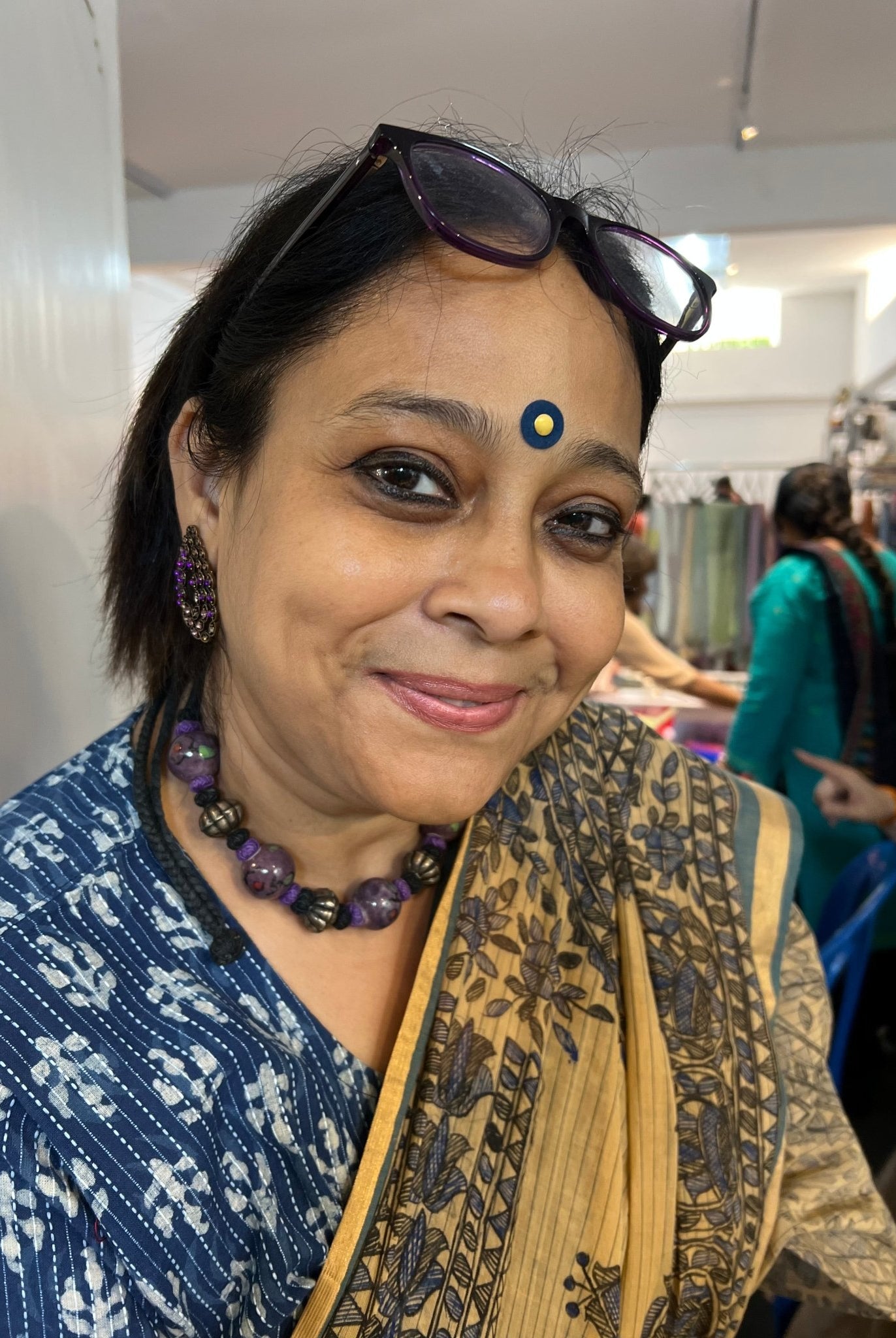 Devi Ro Bindi - CiceroniBindiThe Bindi Project