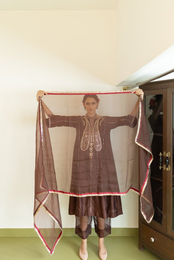 Dhaaraa Paisely Kurta Set with Dupatta - CiceroniKurta Set, Festive WearSilai Studio