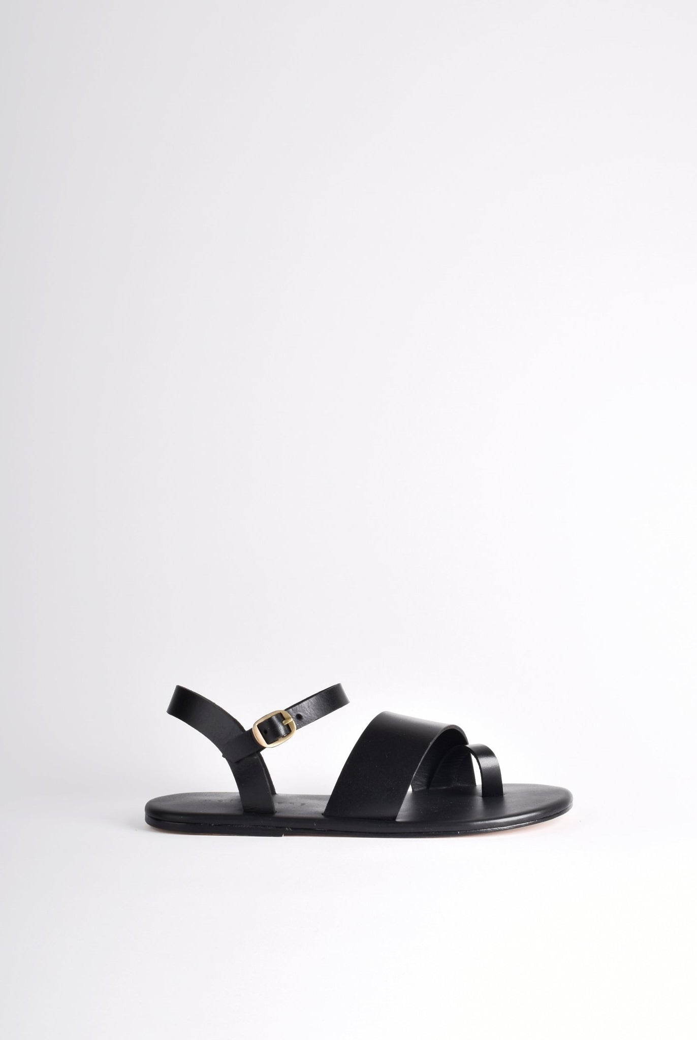 Diagonal Strap Sandals - CiceroniSandalsSlomotion