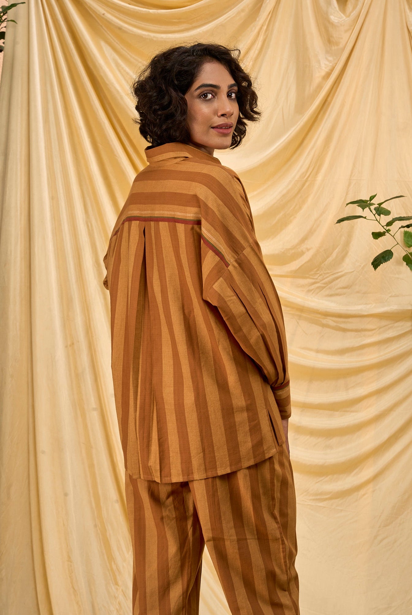 Dune Shirt - Brown - CiceroniTopsAmbrosia