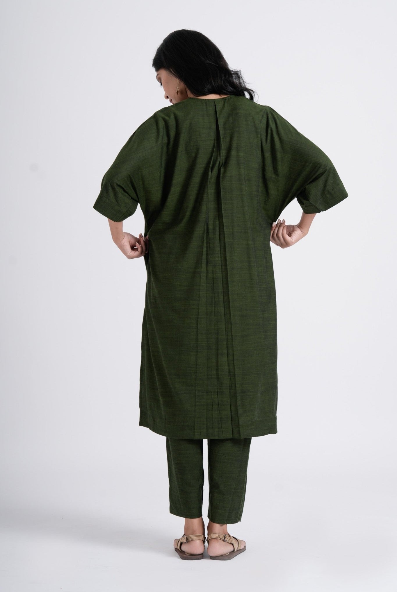 Ease Tunic - Seaweed Green - CiceroniKurtaThe Kaatn Trail