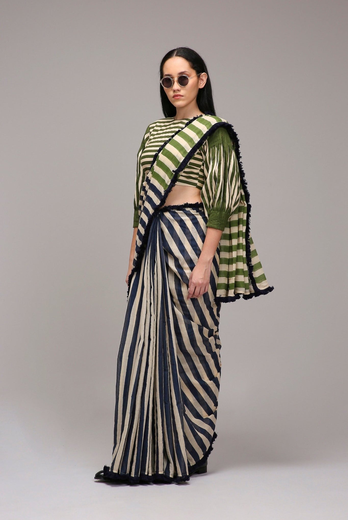 Egg-Shell Crop Top & Dual Striped Saree Set (2 PCS) - CiceroniSaree SetMATI