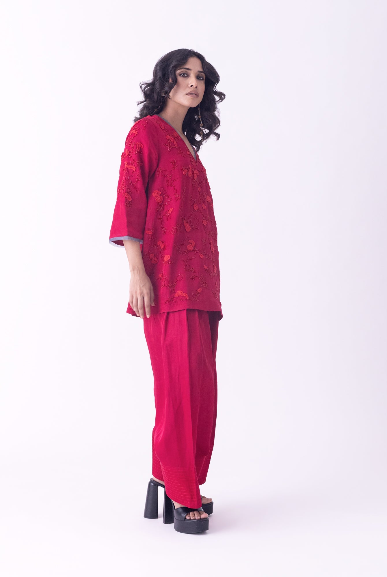 Eira Kurti - CiceroniTopsShades of India