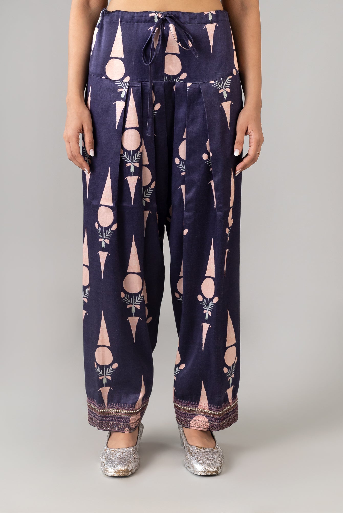Ekamjot Salwar - CiceroniPantsShades of India